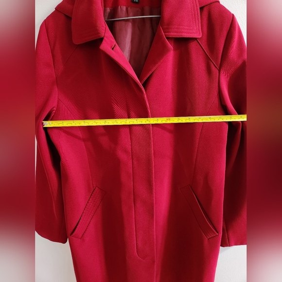 Fen-nelli Red Women's Coat with Removable Hood Size M (7-8), Button-up Closure - Picture 8 of 10